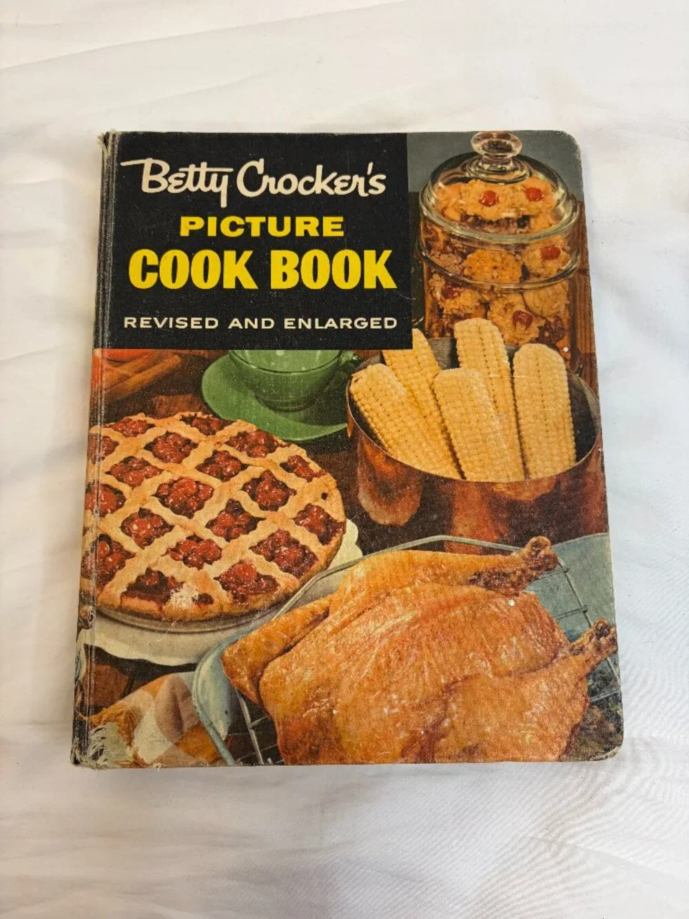 Betty Crocker's Picture Cook Book Vintage Second Edition (Revised and Enlarged)